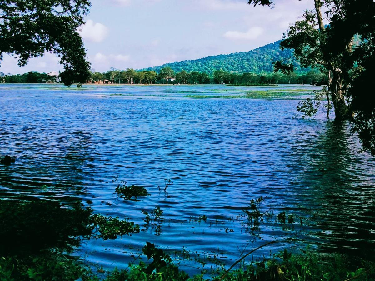 Lake Front Yala Safari Kataragama Eksteriør bilde